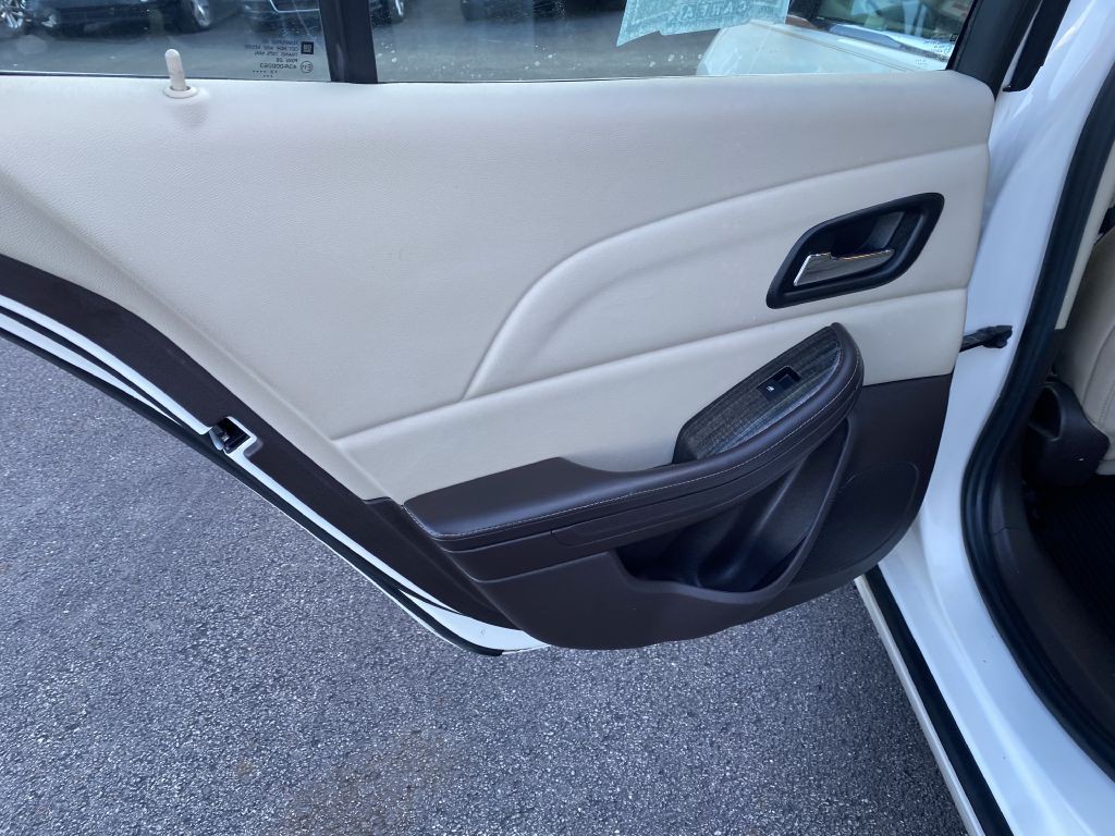 2014 Chevrolet Malibu Image 20