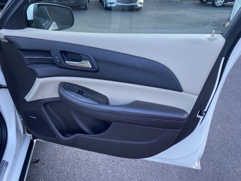 2014 Chevrolet Malibu Image 22