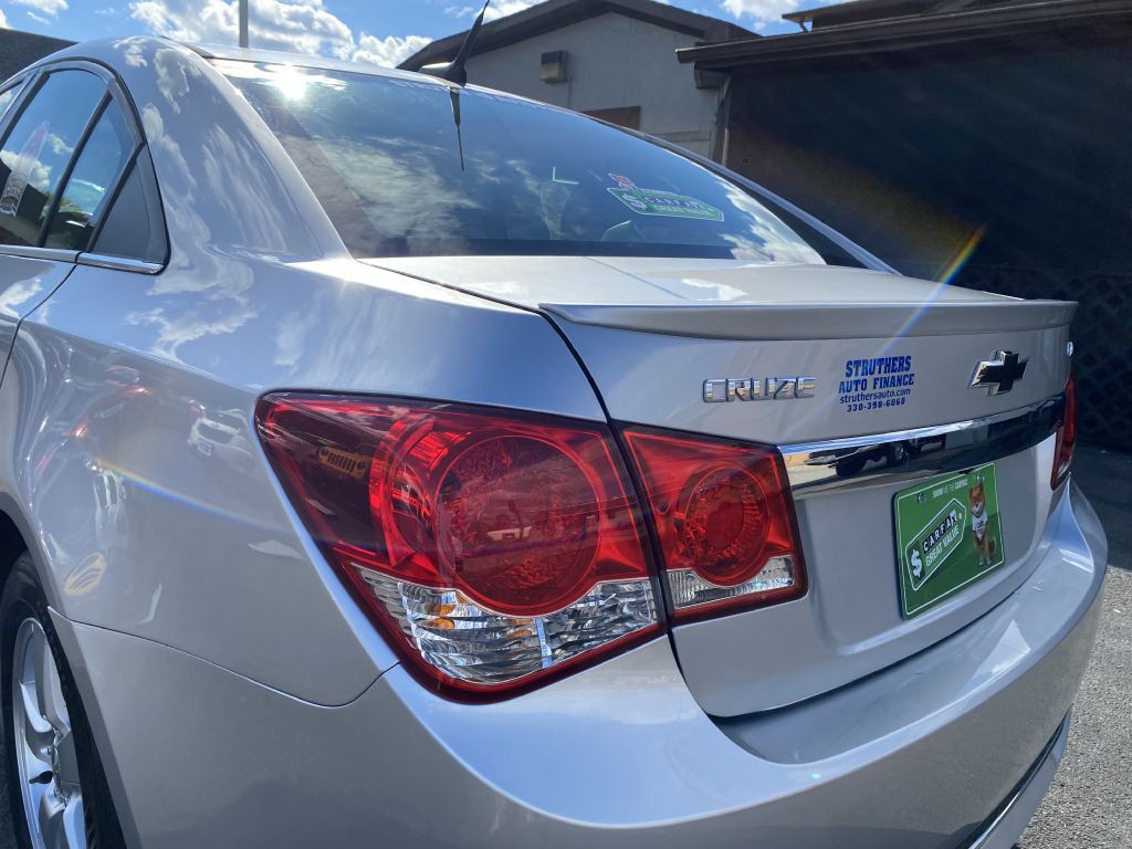 2014 Chevrolet Cruze Image 25