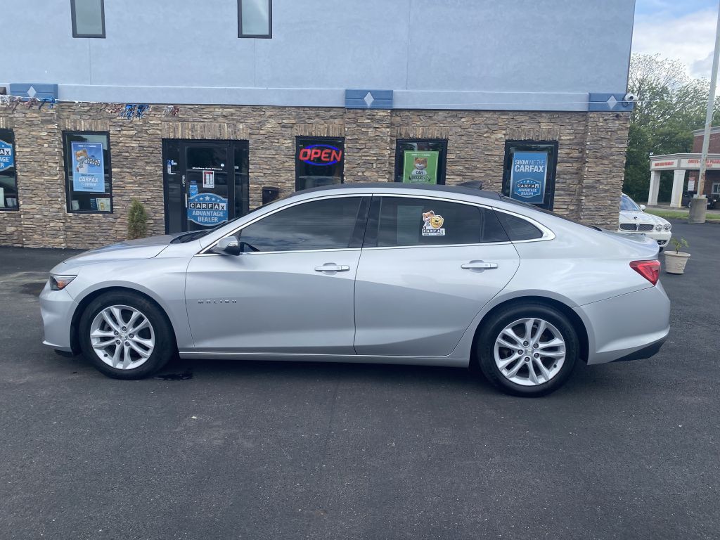 2017 Chevrolet Malibu Image 8