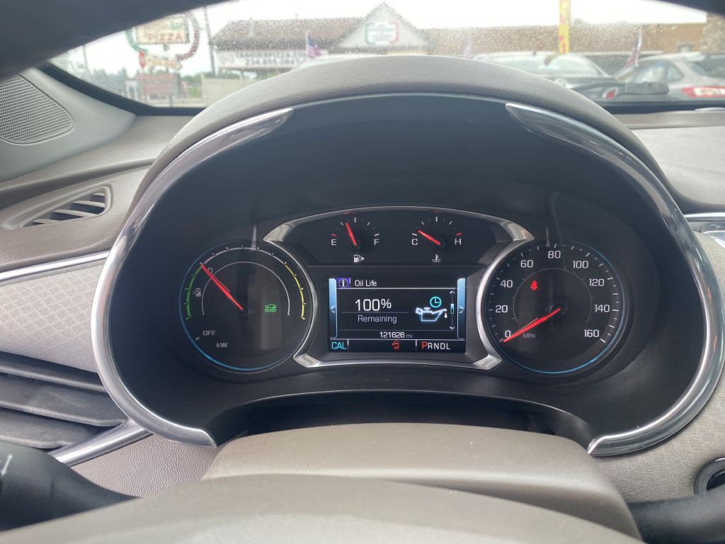 2017 Chevrolet Malibu Image 12