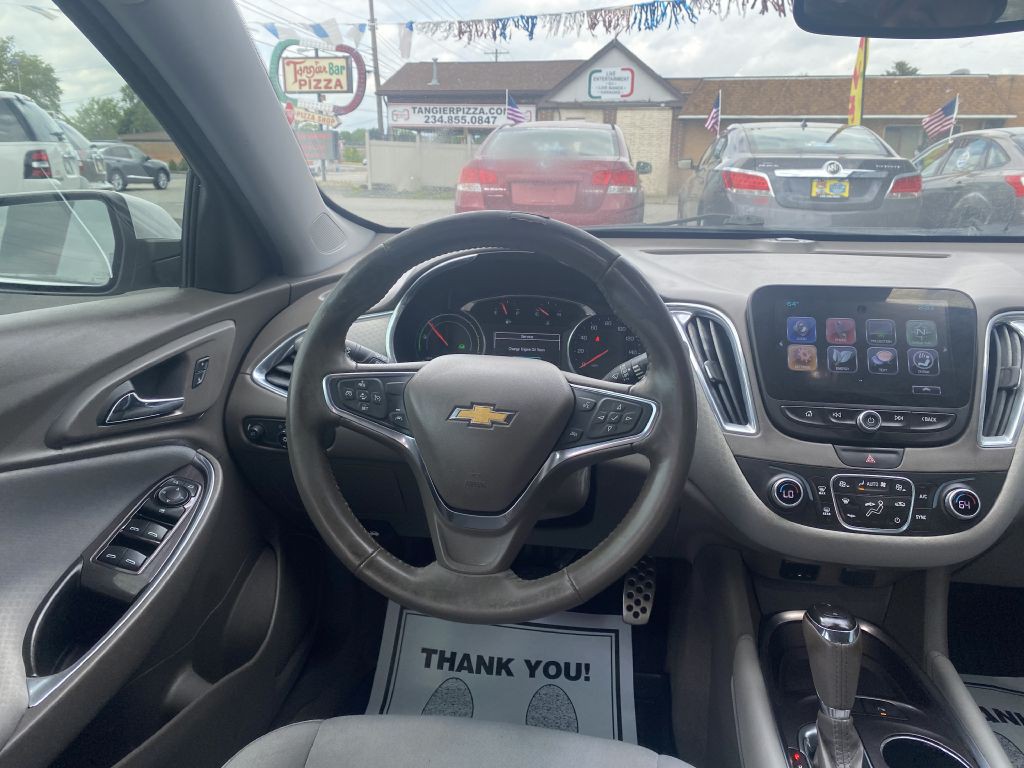 2017 Chevrolet Malibu Image 10