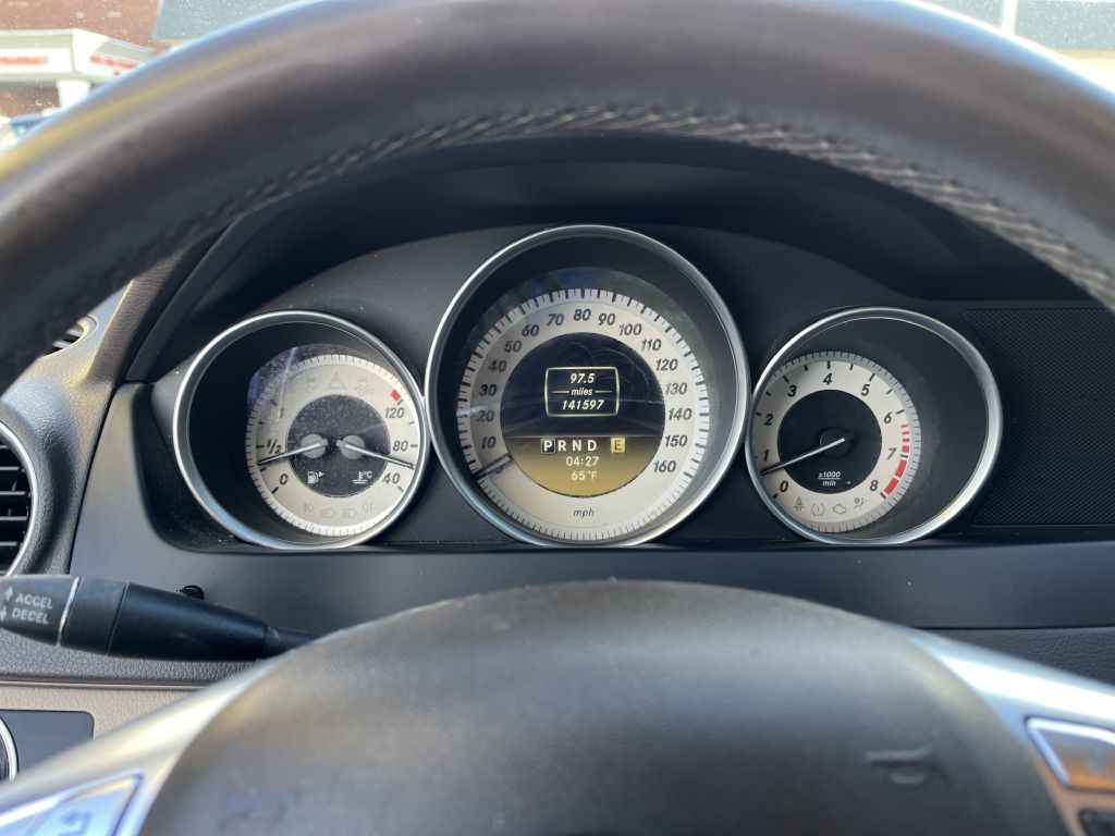 2012 Mercedes-Benz C-Class Image 12