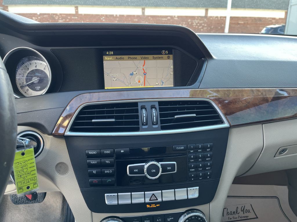 2012 Mercedes-Benz C-Class Image 13