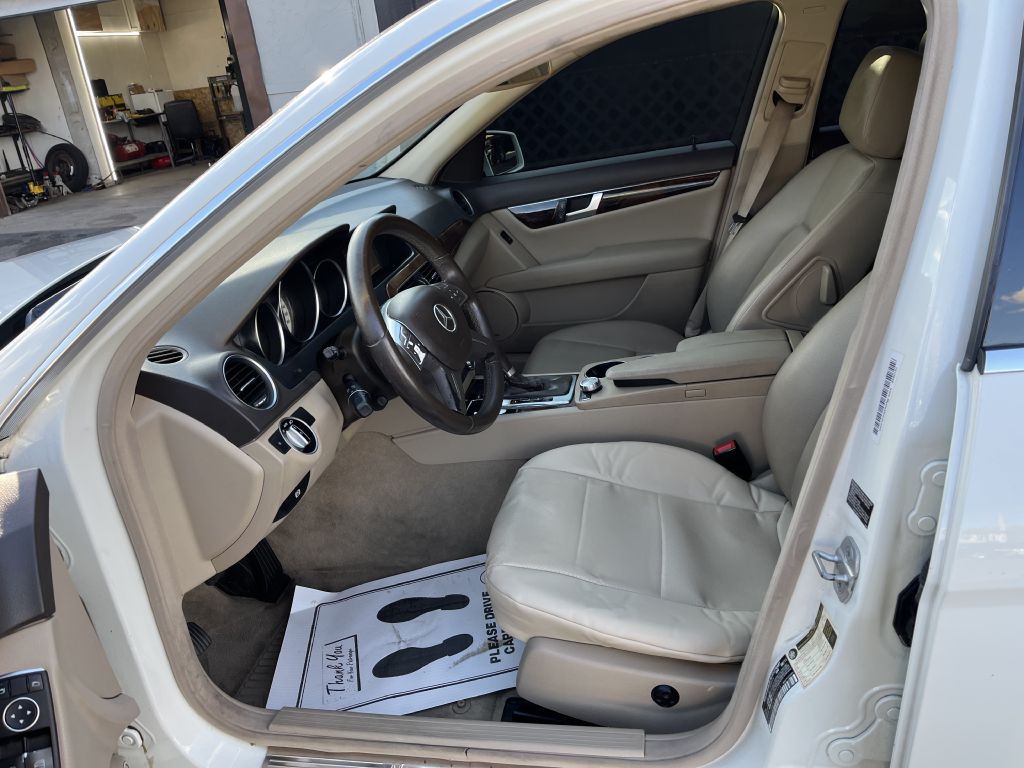 2012 Mercedes-Benz C-Class Image 14