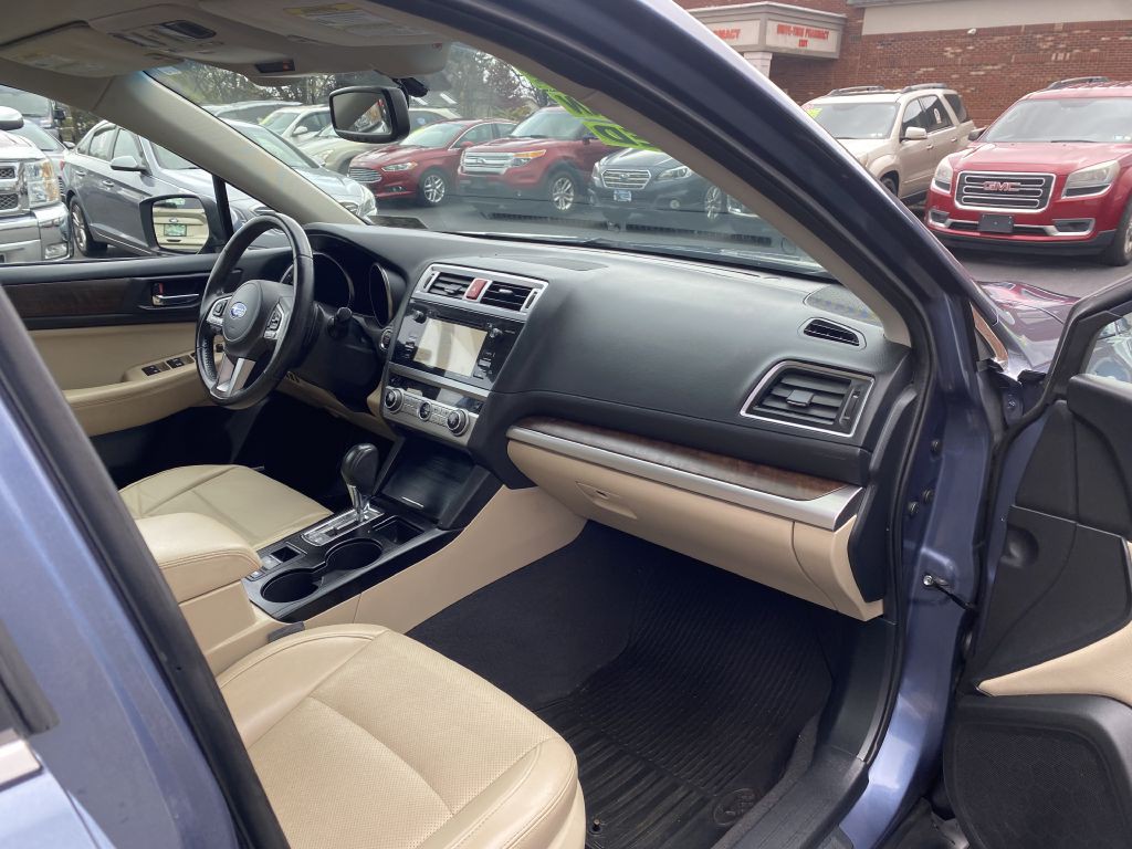 2016 Subaru Outback Image 17