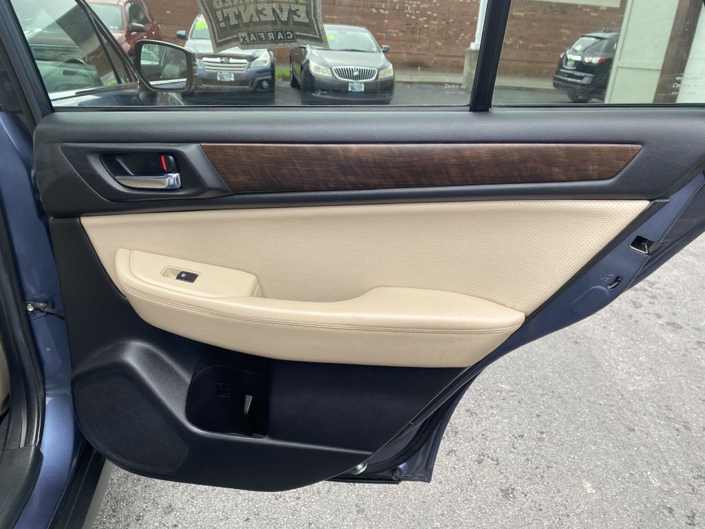 2016 Subaru Outback Image 21