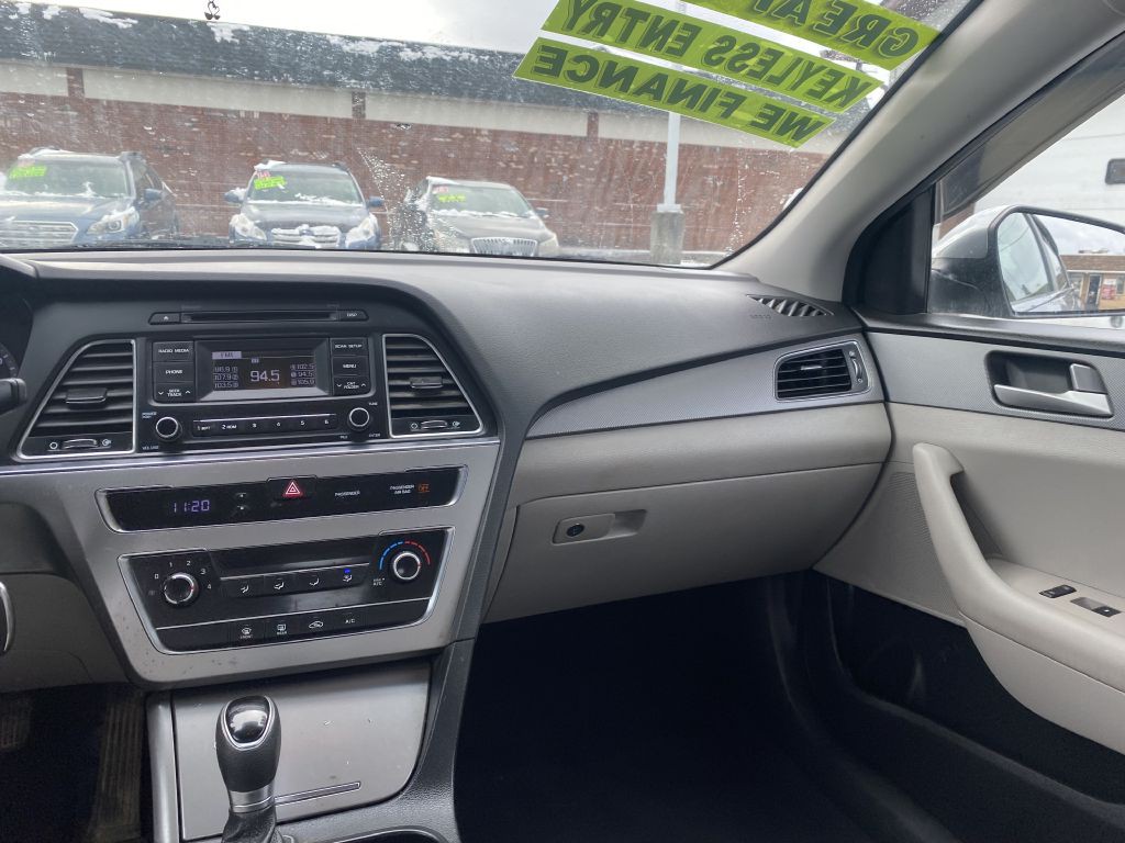 2017 Hyundai Sonata Image 11