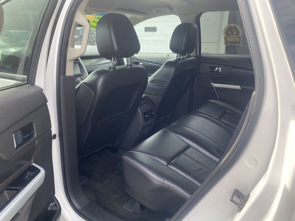 2014 Ford Edge Image 15