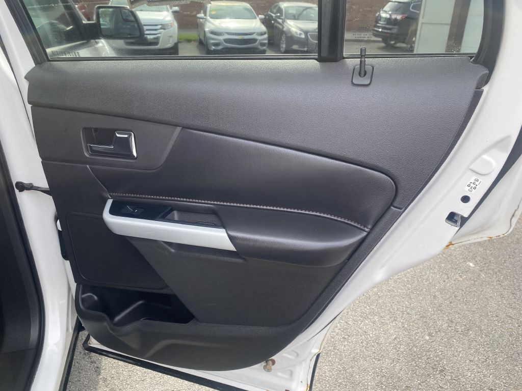 2014 Ford Edge Image 22