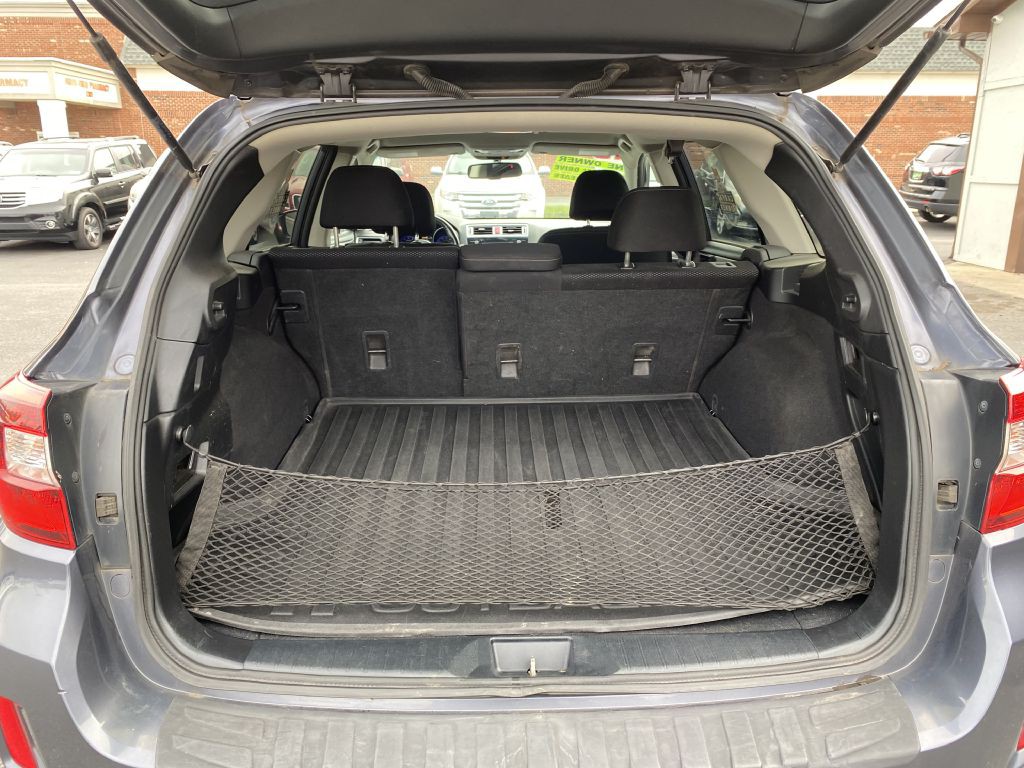 2015 Subaru Outback Image 16