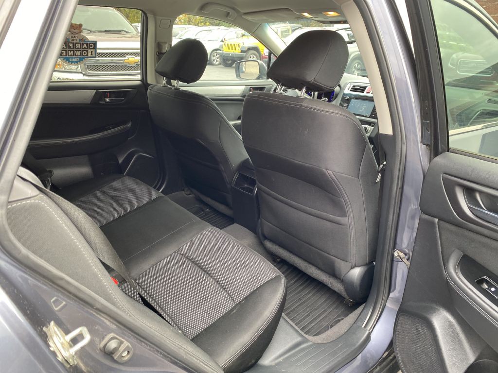 2015 Subaru Outback Image 17