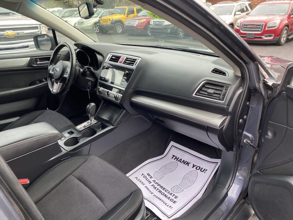 2015 Subaru Outback Image 18