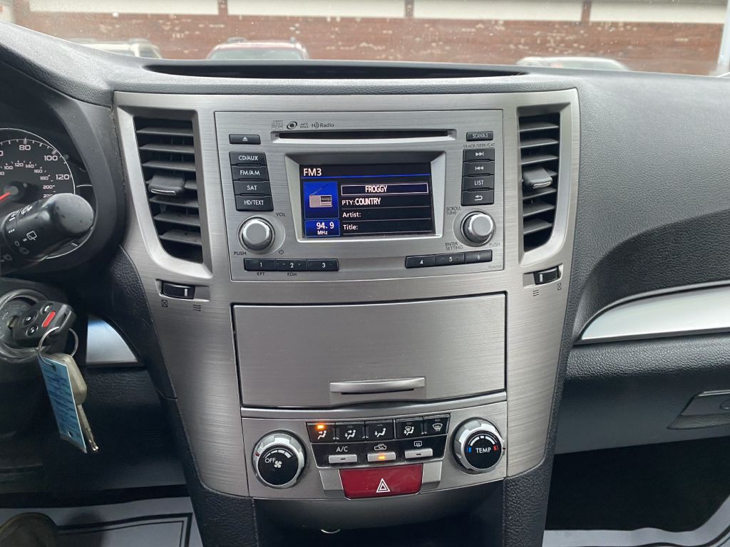 2014 Subaru Outback Image 13