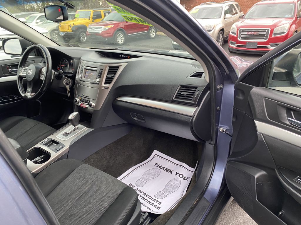 2014 Subaru Outback Image 17