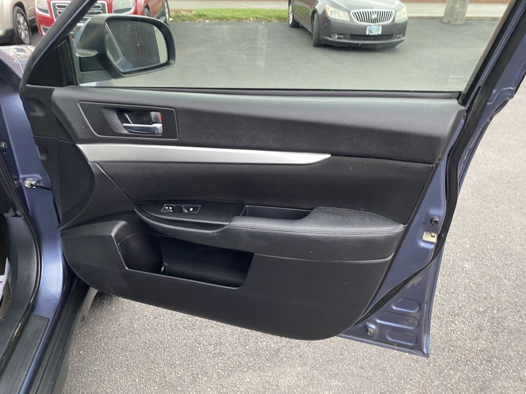 2014 Subaru Outback Image 22