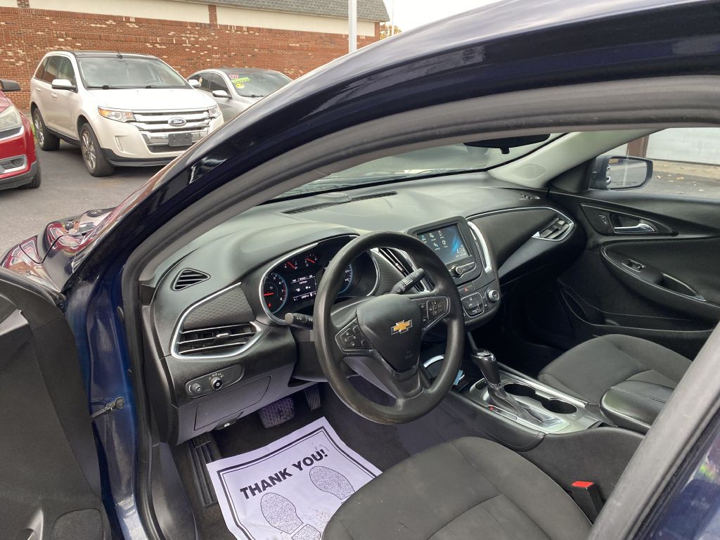 2016 Chevrolet Malibu Image 14