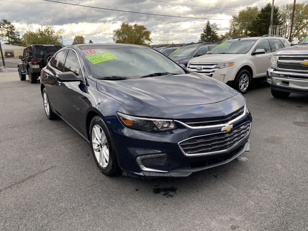 2016 Chevrolet Malibu Image 3