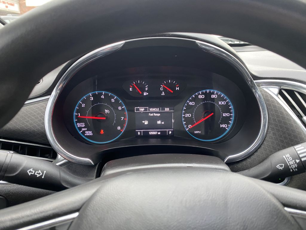 2016 Chevrolet Malibu Image 12