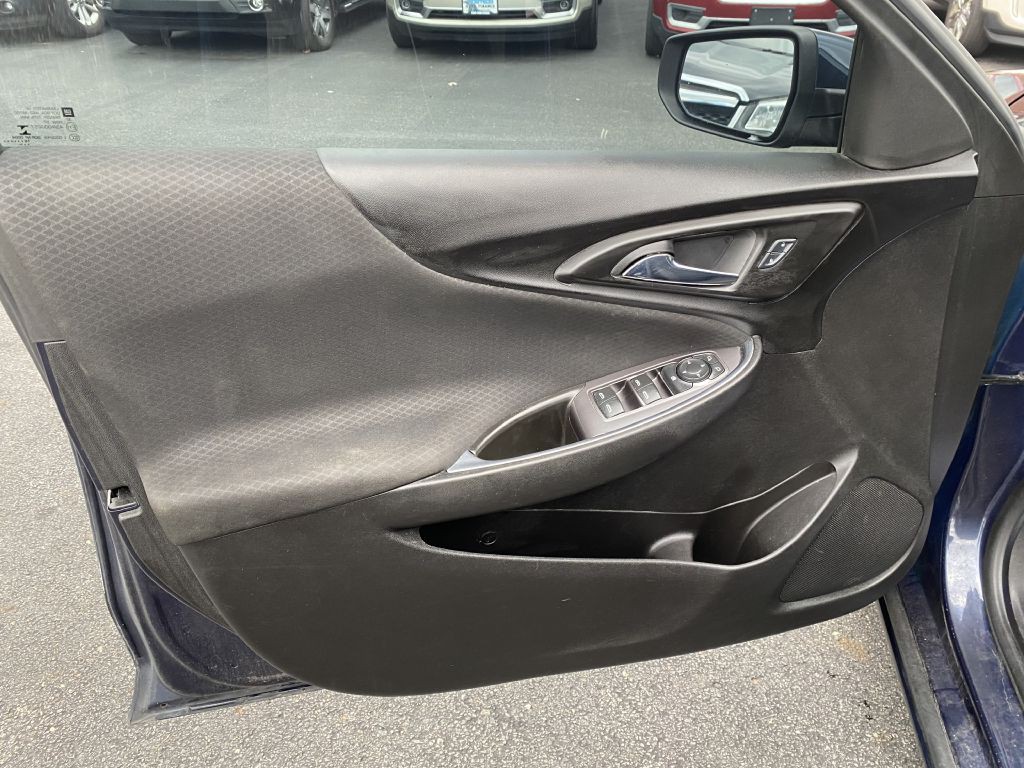 2016 Chevrolet Malibu Image 19