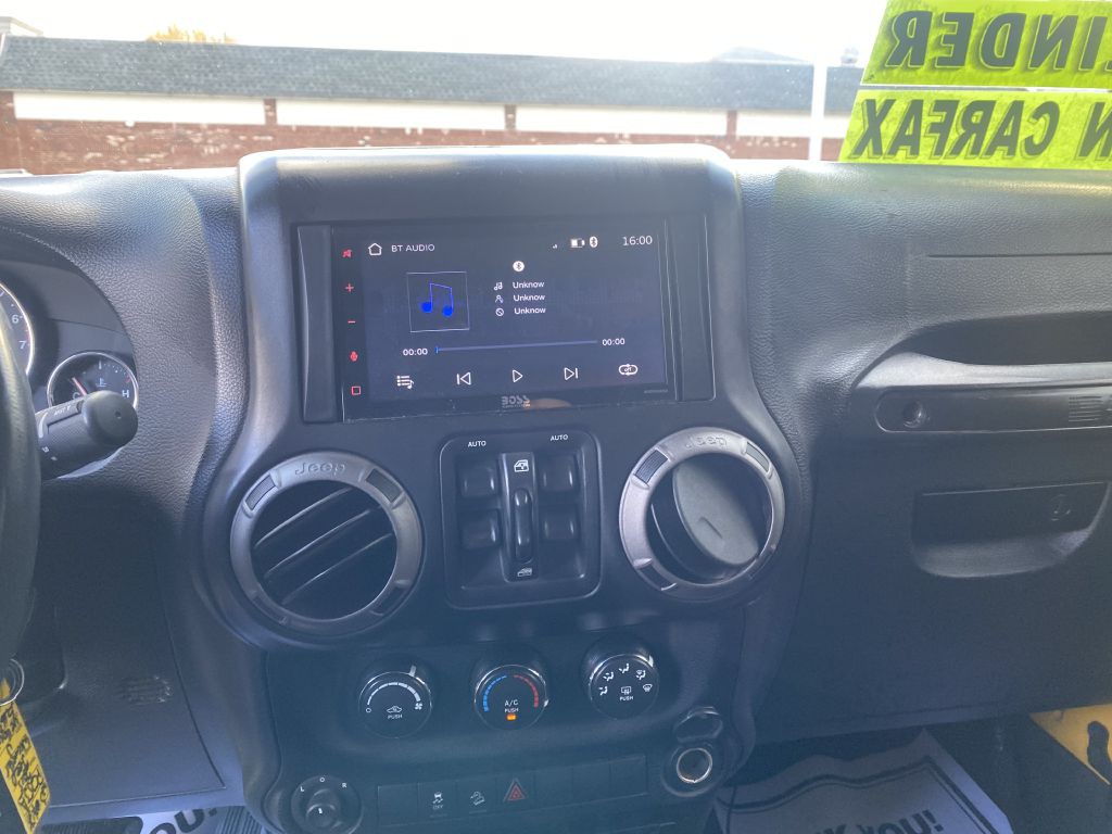 2015 Jeep Wrangler Unlimited Image 13