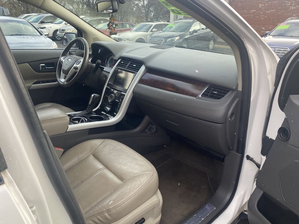 2013 Ford Edge Image 17