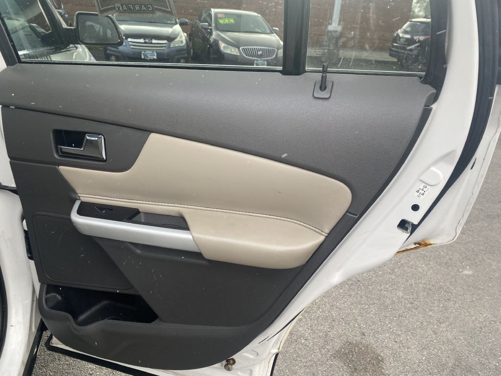 2013 Ford Edge Image 21