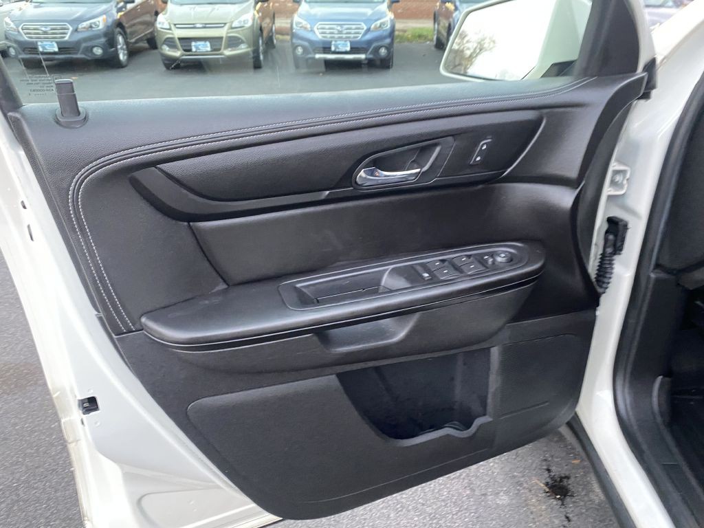 2015 Chevrolet Traverse Image 21