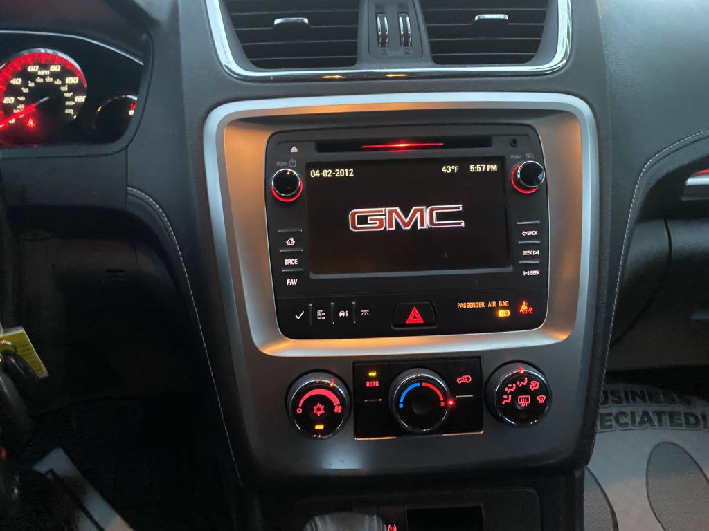 2016 GMC Acadia Image 13