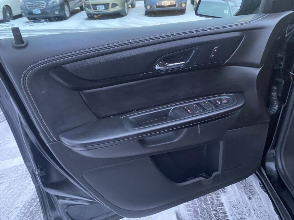 2016 GMC Acadia Image 21