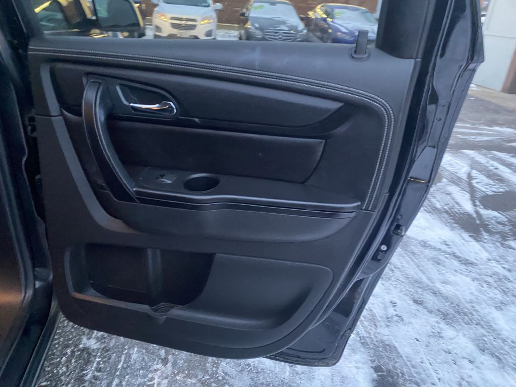 2016 GMC Acadia Image 23