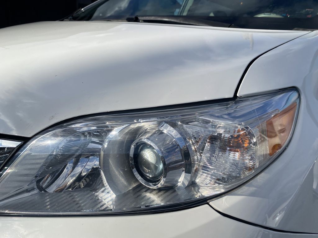 2012 Toyota Sienna Image 25