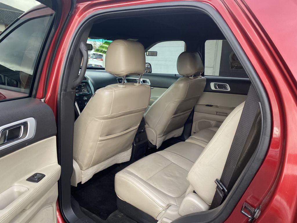 2015 Ford Explorer Image 12