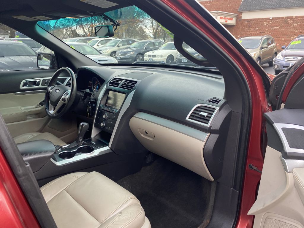 2015 Ford Explorer Image 14