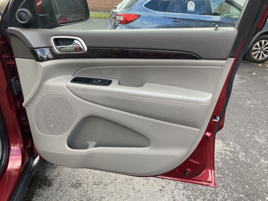 2013 Jeep Grand Cherokee Image 23