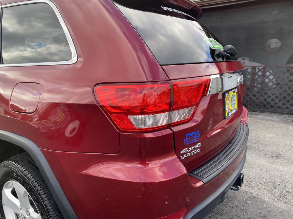 2013 Jeep Grand Cherokee Image 26