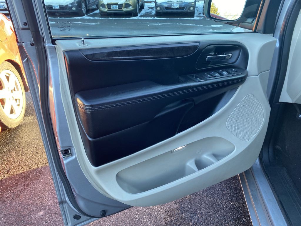 2017 Dodge Grand Caravan Image 20