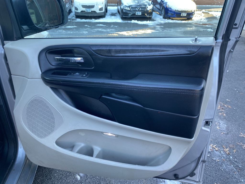 2017 Dodge Grand Caravan Image 21