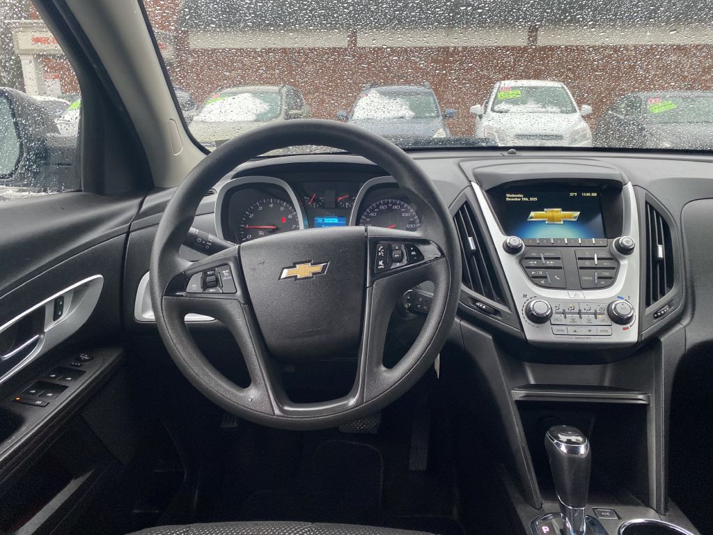 2017 Chevrolet Equinox Image 10