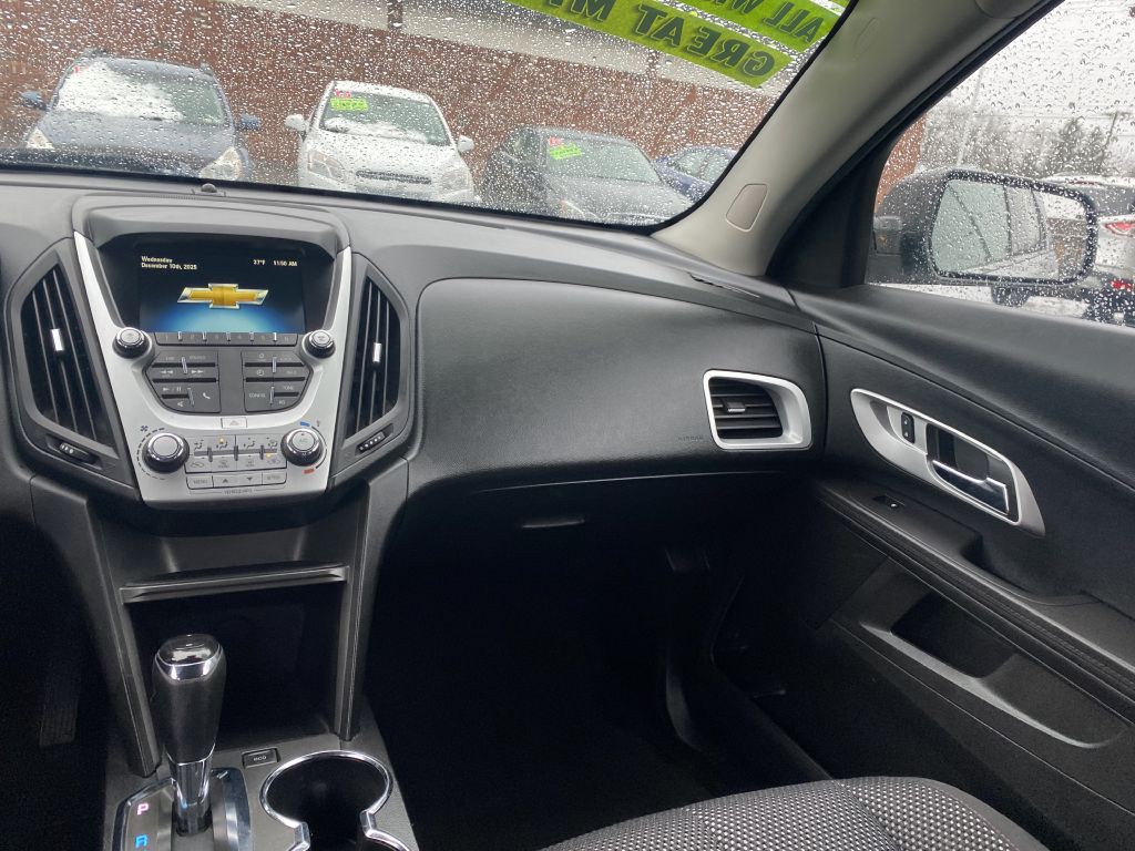 2017 Chevrolet Equinox Image 11