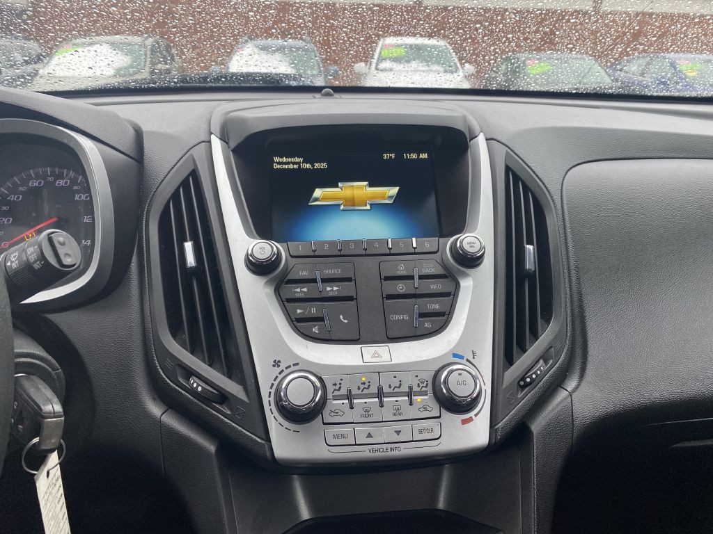 2017 Chevrolet Equinox Image 13