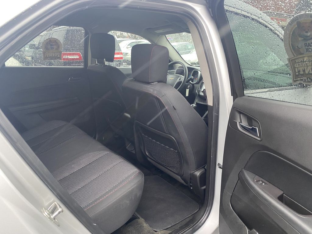 2017 Chevrolet Equinox Image 17