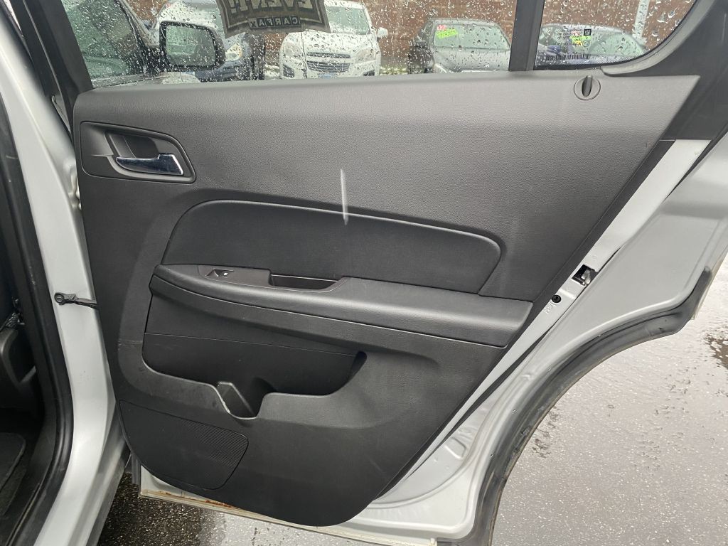 2017 Chevrolet Equinox Image 22