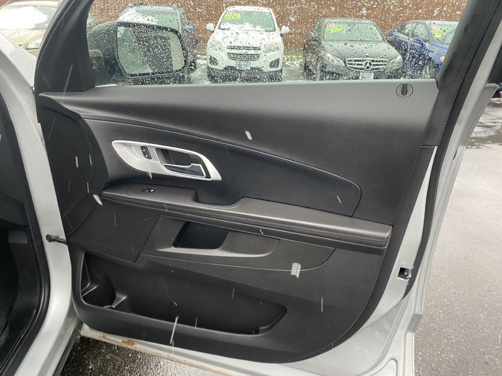 2017 Chevrolet Equinox Image 23