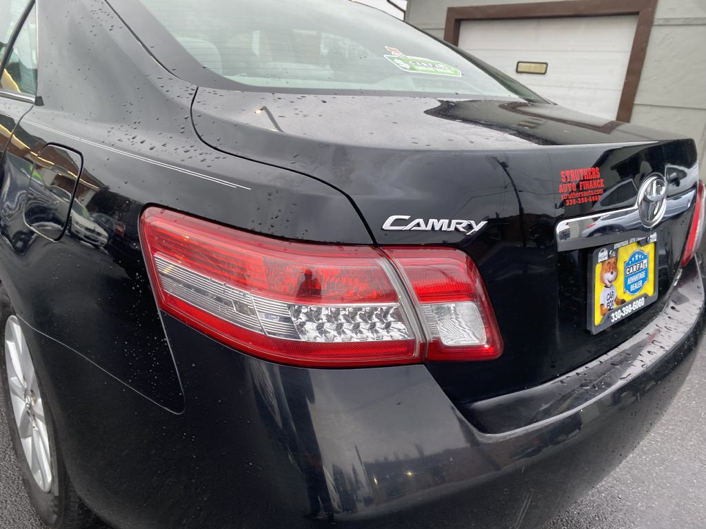 2011 Toyota Camry Image 25