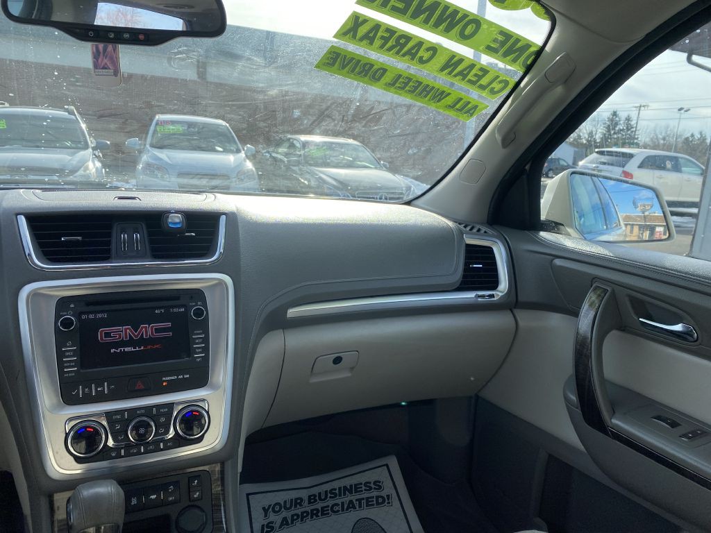 2014 GMC Acadia Image 11