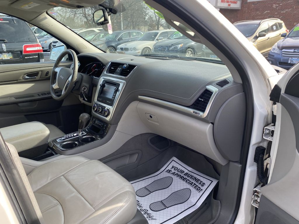 2014 GMC Acadia Image 19