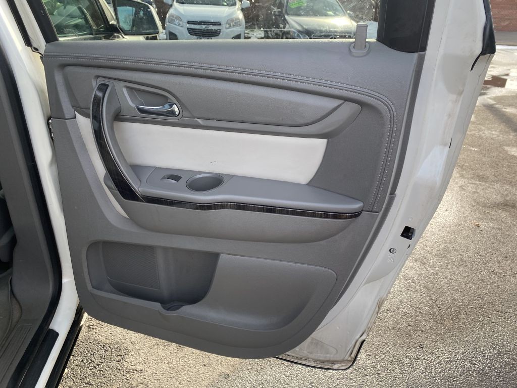 2014 GMC Acadia Image 23