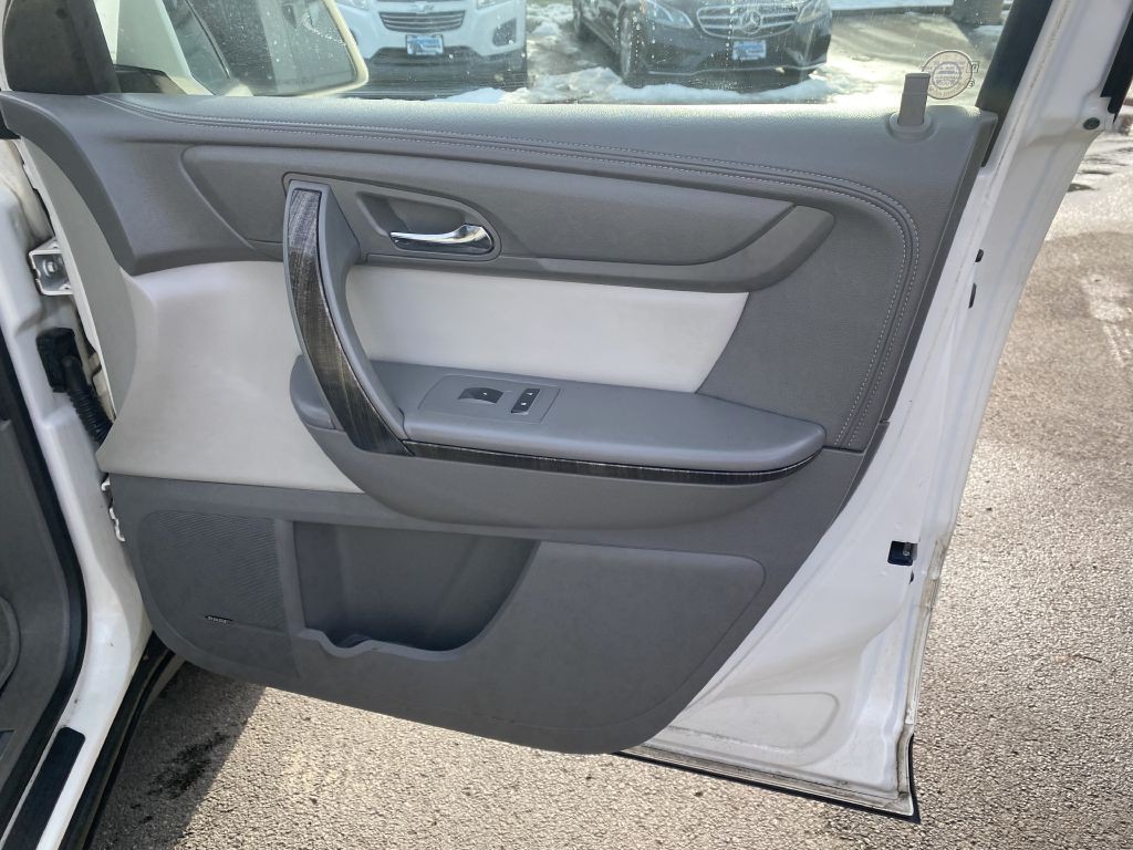 2014 GMC Acadia Image 24