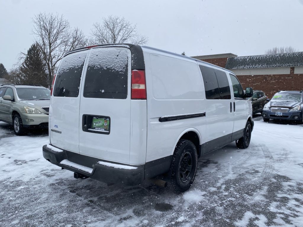 2007 Chevrolet Express Image 5
